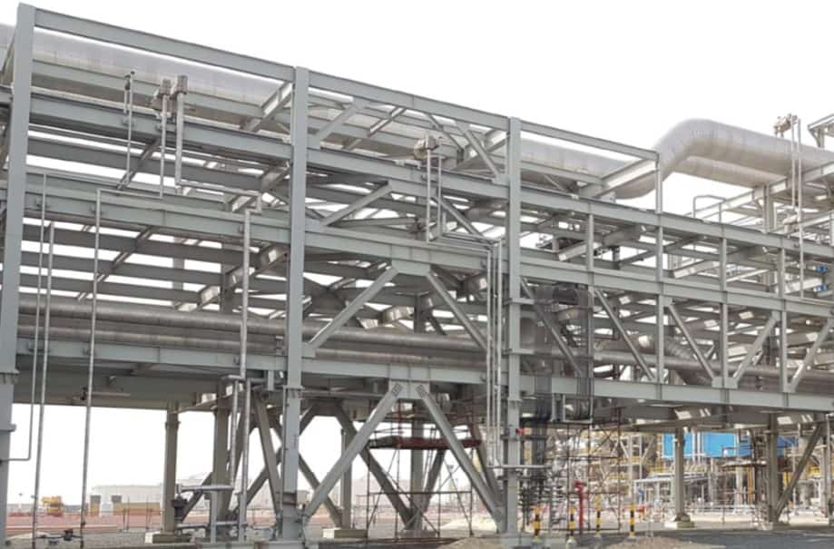 Steel Piperack with multi layer piping in refinery